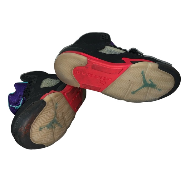 Nike Air Jordan Retro 5 Top 3 Grape Fire Red Metallic Youth Size 7Y CZ2989-001 - Picture 3 of 9